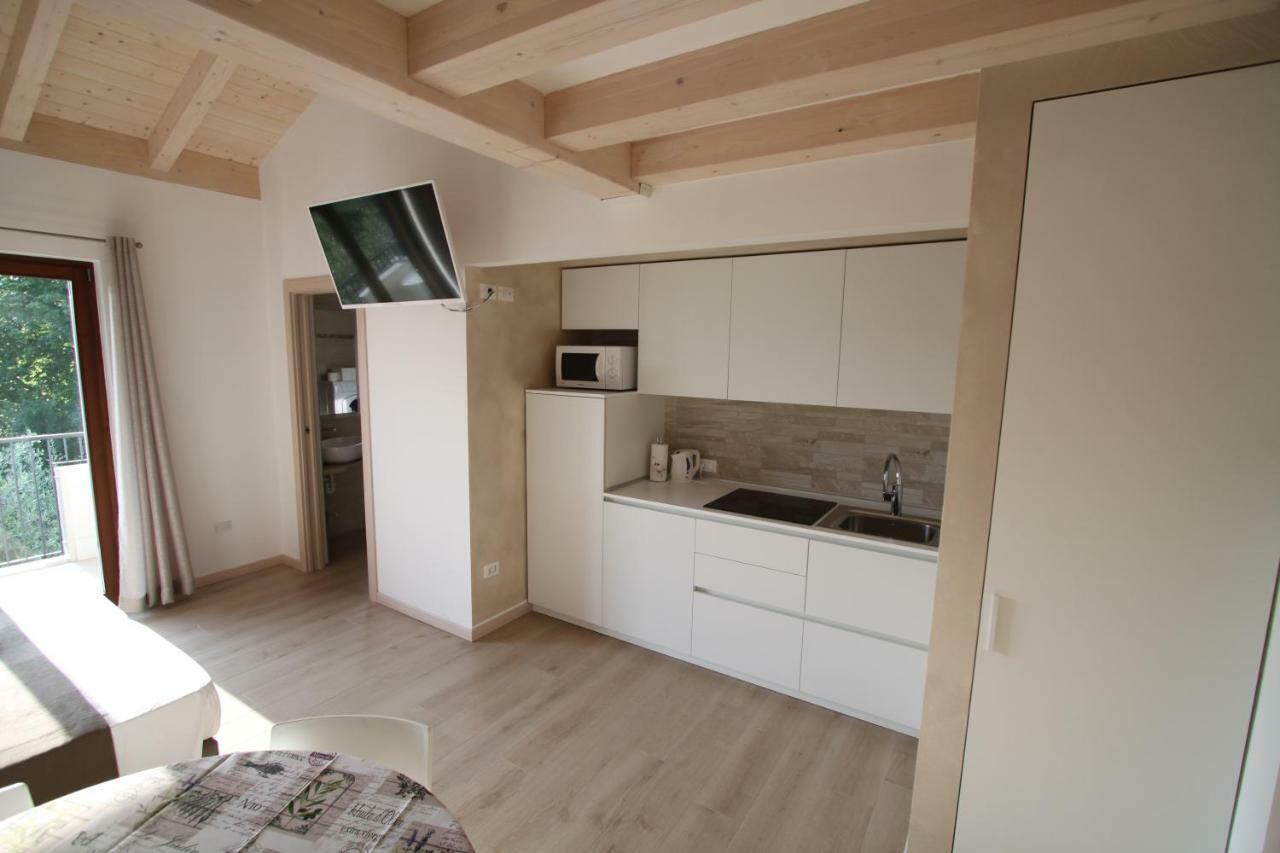 La Casa Bianca Loc.Turistica Leilighet Peschiera del Garda Eksteriør bilde